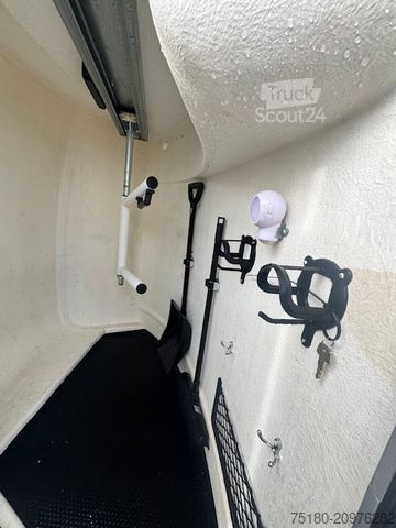 Arklių pervežimo priekaba HUMBAUR Pegasus 2 Pferdeanhänger 2,4t ALU SK 1.Hand