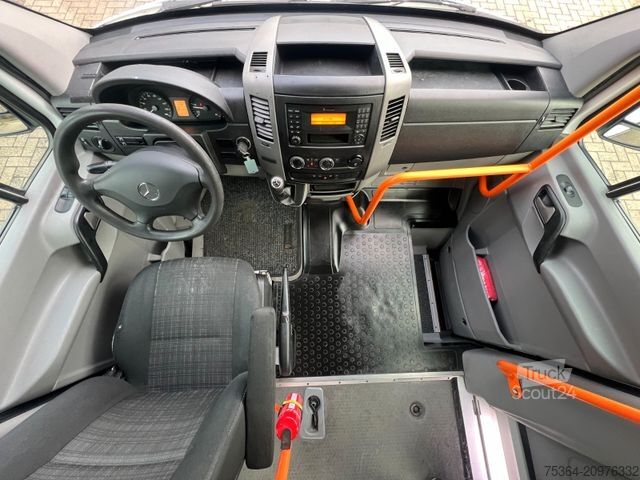 Minibus MERCEDES-BENZ Sprinter 314 BlueTEC 9Sitze+Rollstuhllift Klima