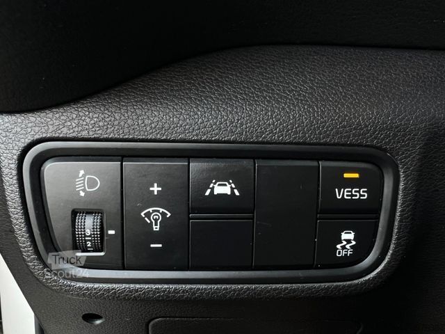 Van KIA Soul e-Soul DynamicLine 64 kWh LED Navi Kamera