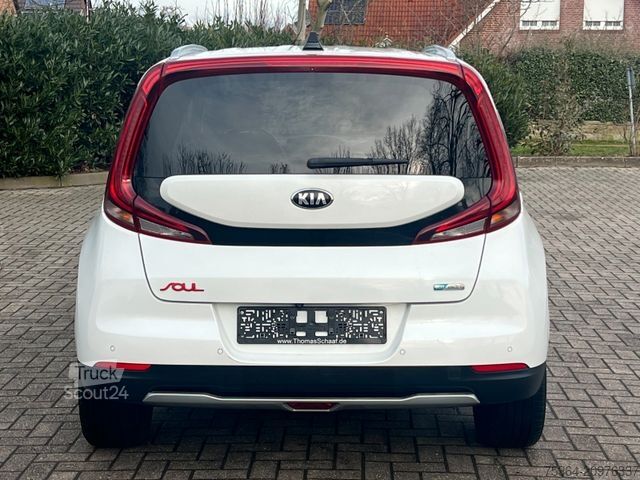 Van KIA Soul e-Soul DynamicLine 64 kWh LED Navi Kamera