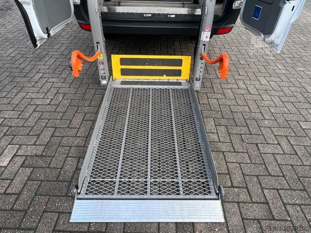 Minibus MERCEDES-BENZ Sprinter 314 BlueTEC 9Sitze+Rollstuhllift Klima