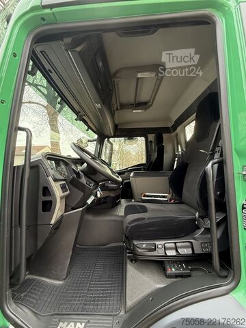 Cabeza tractora MAN TGS 26.510 - 1. Hand - 131 TKm - Kran