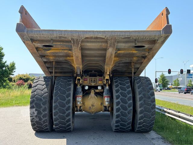 Camião basculante Caterpillar 775E