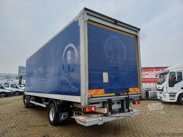 Vrachtwagen met bakwagen IVECO EUROCARGO ML160E28
