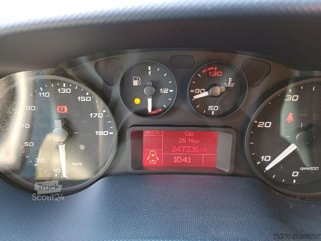 Kastenwagen IVECO DAILY 35S16 - 3520