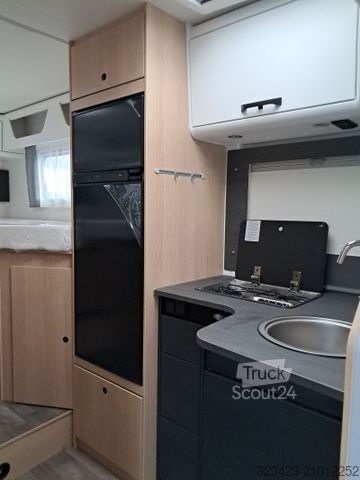 Camping-car semi-intégré SUNLIGHT Adventure T 67 Automatik, Dörr Edition, TV