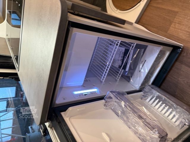 Τροχόσπιτο αυτοκινούμενο PÖSSL Summit Shine 600 LR Citroen Markise,Solar,Autom.