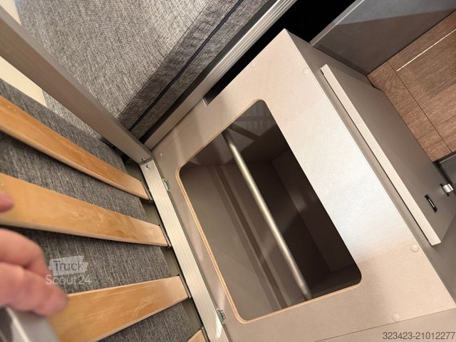 Τροχόσπιτο αυτοκινούμενο PÖSSL Summit Shine 600 LR Citroen Markise,Solar,Autom.