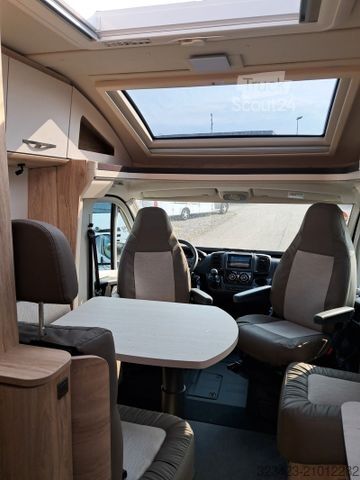 Halvintegrerad husbil EURAMOBIL Profila T PT 660 EB Dachklima/Mark./Mondial