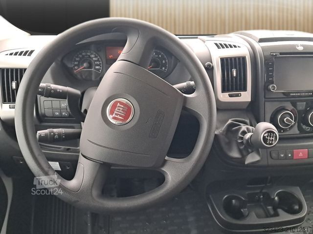 Alkovhusbil CHAUSSON Flash C656 Sat,Solar,TV,Markise