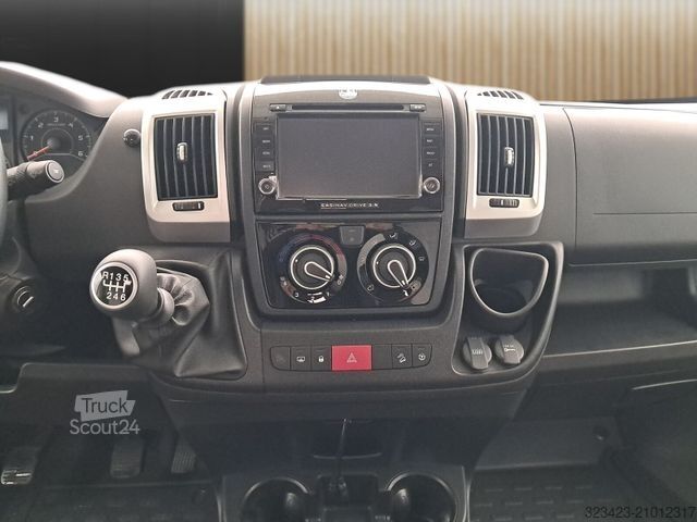 Alkovhusbil CHAUSSON Flash C656 Sat,Solar,TV,Markise