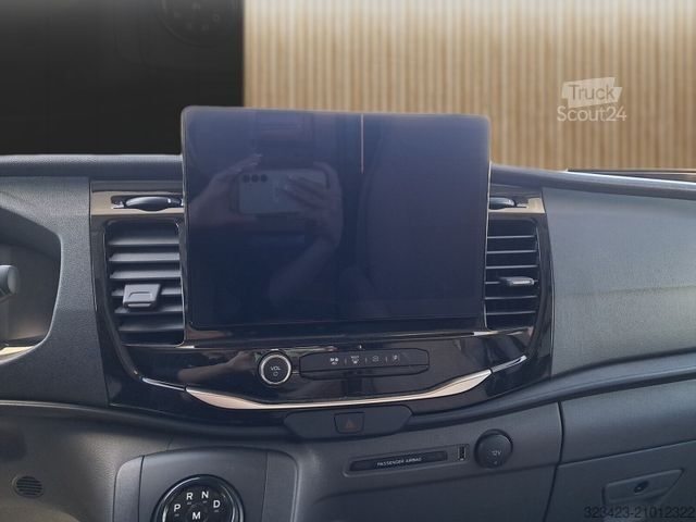 Halvintegrerad husbil CHAUSSON Teilintegriert Etape Line 650 Dörr Sonderedition