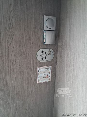 Camping-car PÖSSL Roadcruiser Revolution Citroen Premium, 180 PS