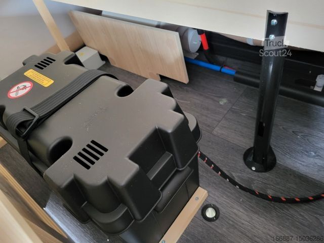 Караван STERCKEMAN Starlett Graphite 480 CP Queensb. - Nr. 221 (1)