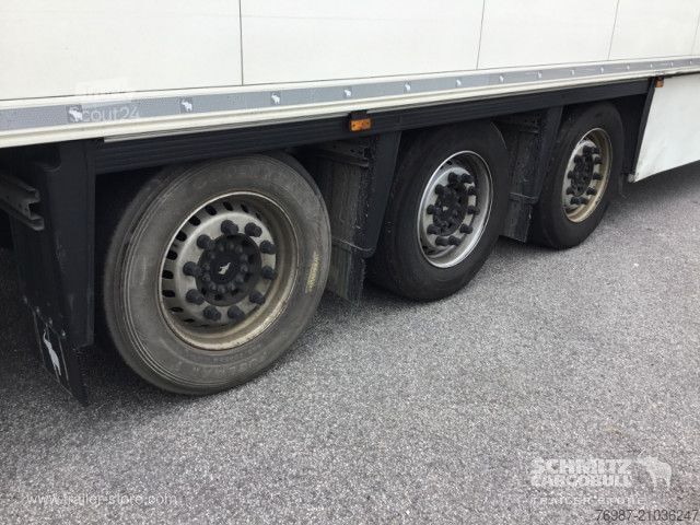 Koeloplegger Schmitz Cargobull Tiefkühler Fleischhang