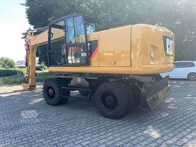 Riteņu ekskavators Caterpillar M320F
