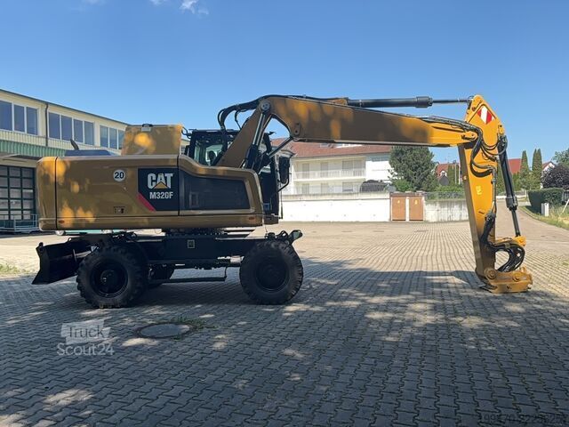 Riteņu ekskavators Caterpillar M320F