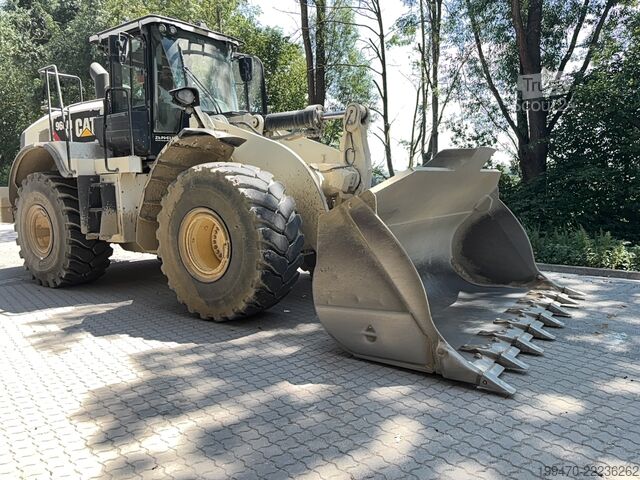 Lader Caterpillar 966M XE