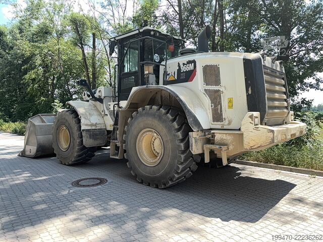 Lader Caterpillar 966M XE