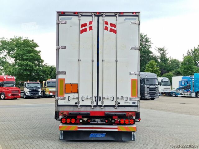 Jäähdytetyt/pakastetut kuljetukset Mercedes-Benz Actros 2553 6x2 - Thermoking frigo - Loadlift +...