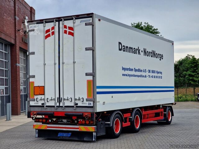 Рефрижераторне/заморожене транспортування Mercedes-Benz Actros 2553 6x2 - Thermoking frigo - Loadlift +...