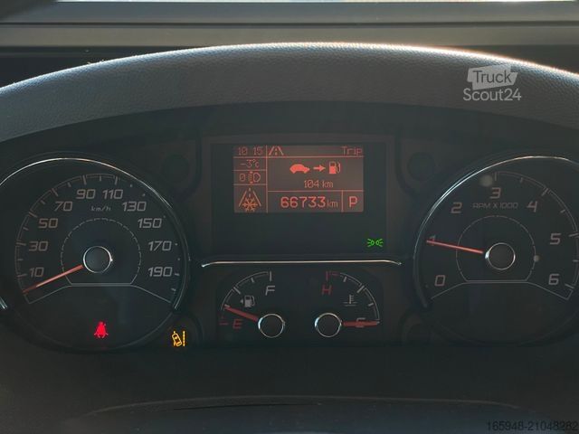 Halvintegrerad husbil EURAMOBIL PT 675 SB ein Raumwunder