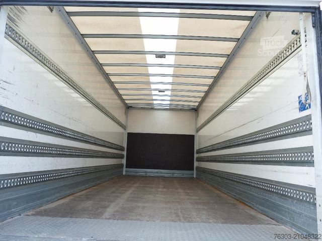 Camion caisson MERCEDES-BENZ Atego  1224 Koffer *Schaltgetriebe*