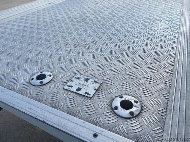 Camion caisson MERCEDES-BENZ Atego  1224 Koffer *Schaltgetriebe*