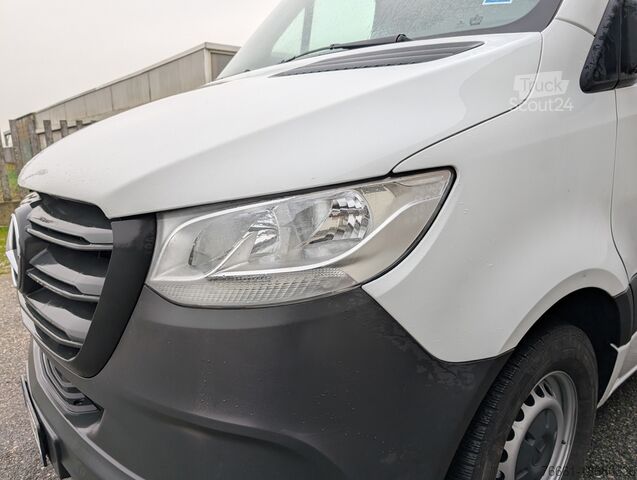 Furgonas su rėmu MERCEDES SPRINTER T43/35 315 CDI RWD CENTINATO