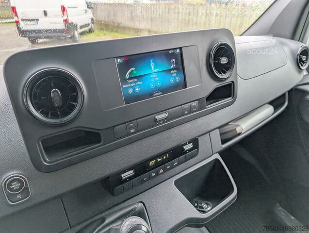 Furgonas su rėmu MERCEDES SPRINTER T43/35 315 CDI RWD CENTINATO