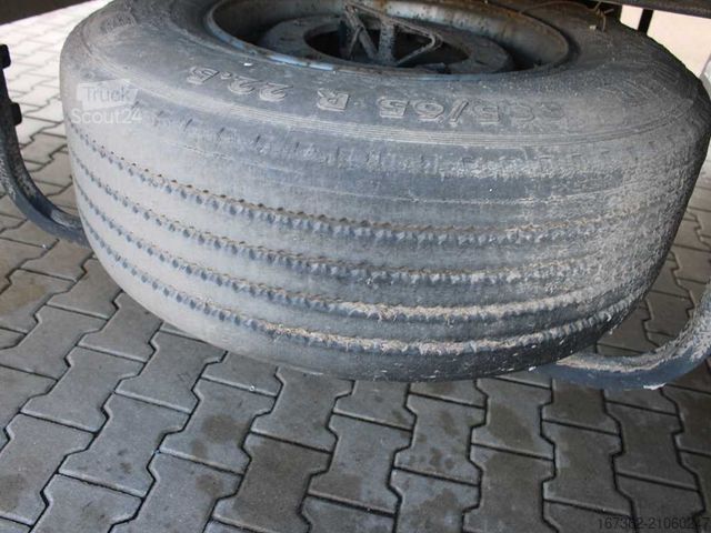 Відкритий напівпричіп з тентом KRONE SD, LIFTING AXLE, MULTILOCK