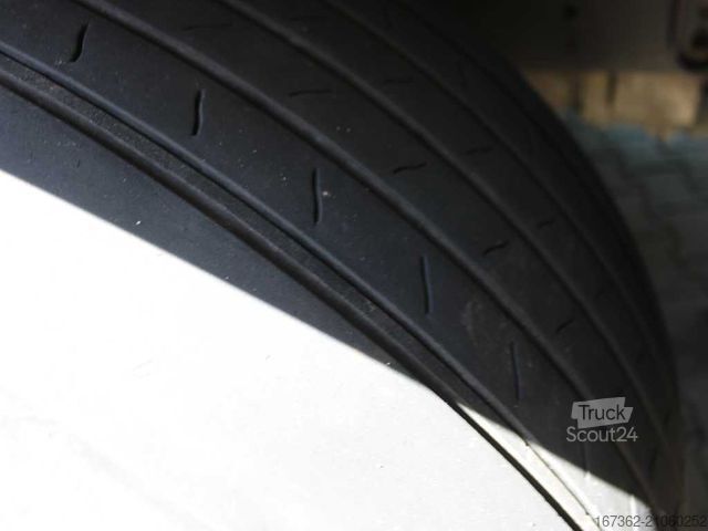 Volume tractor unit MAN TGX 18.480, EURO 6, LOWDECK,  CONDITION