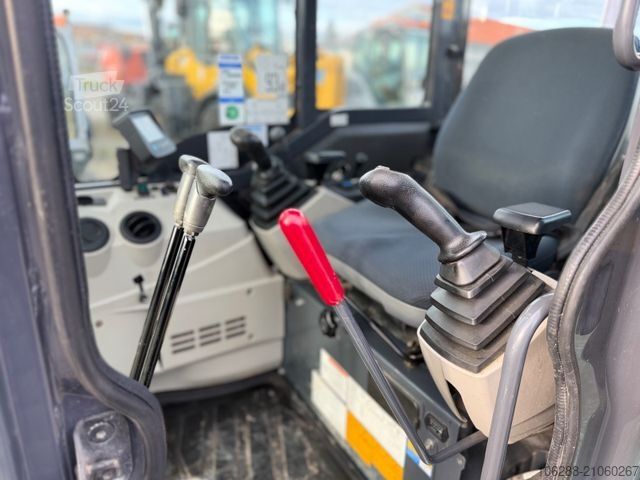 Mini-pelle KOBELCO SK 35 SR - 6 E ( Powertilt )