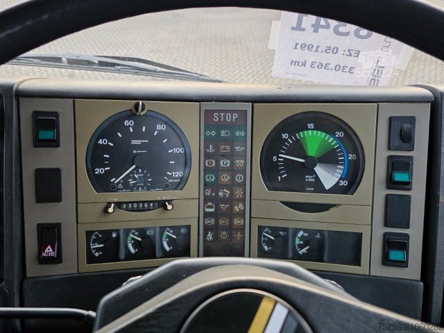 Road sweeper MAN Strassenreiniger