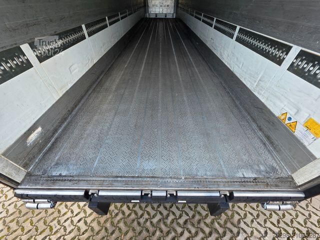 Рефрижераторний напівпричіп SCHMITZ CARGOBULL SKO 24/L - 13,4 FP COOL V7 / TIR / FRC 09.2025