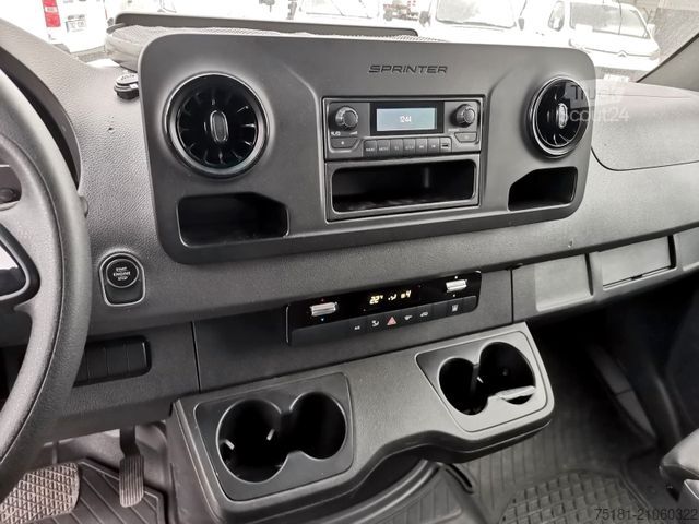 Kombi z visokim stropom MERCEDES-BENZ Sprinter 317/AT KOFFER 6 PAL/ KLIMA/ TEMP./ LED