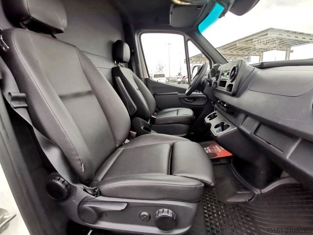 Kombi z visokim stropom MERCEDES-BENZ Sprinter 317/AT KOFFER 6 PAL/ KLIMA/ TEMP./ LED