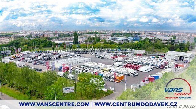 Kombi z visokim stropom IVECO Daily 35S18/AT MAXI XL/ 6 SITZE/ LUFT/ AHK