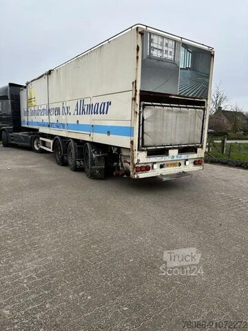 Betonpomp MCM NO BREMAT MC MACHINES ANHYDRIET TRAILER!!SELF L...