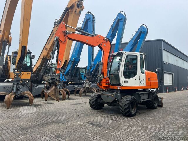 Wielgraafmachine Liebherr A 311 Litronic