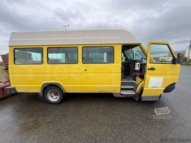 Rutebil IVECO Turbo Daily