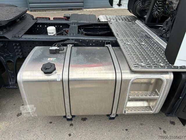 Tractor estándar Iveco S-WAY