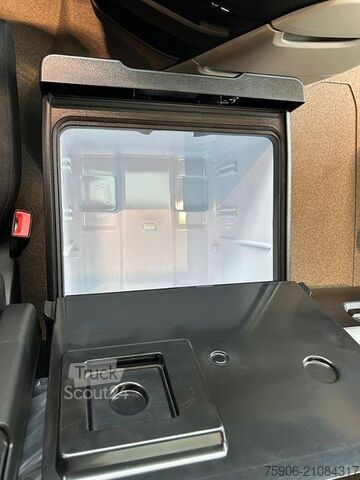 Tractor estándar Iveco S-WAY