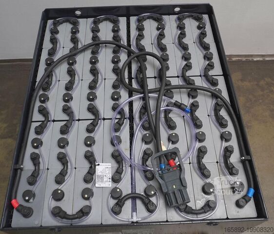 Truckbatteri GRUMA 80 Volt 5 PzS 725 Ah