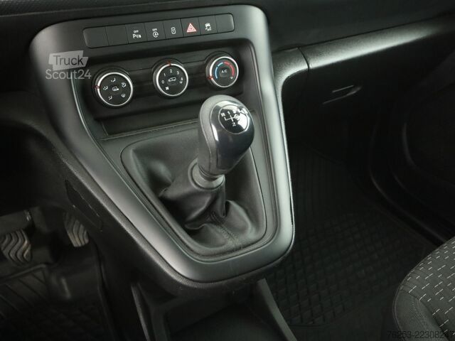 Slēgtais furgons Mercedes-Benz Citan 108 CDI Kasten BASE Standard