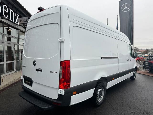 Hochdachkombi Mercedes-Benz Sprinter 319 CDI 4325 LED Klimaautom Kamera