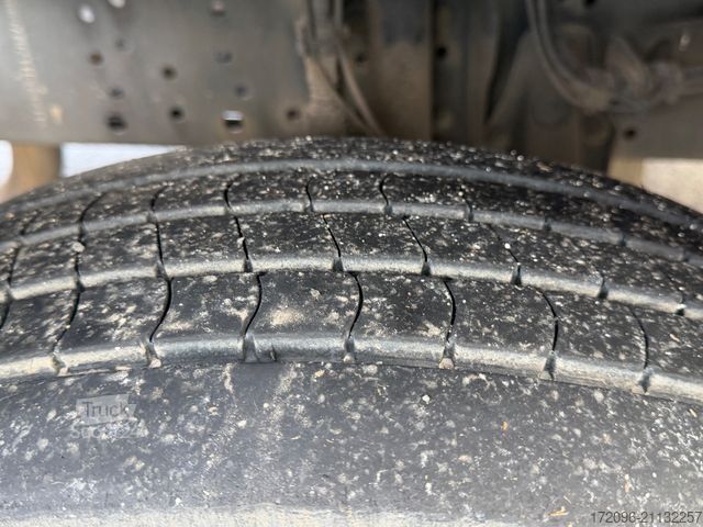 Three-way tipper van MERCEDES-BENZ Atego 818 Meiller-Dreiseiten, Ahk, orig, km