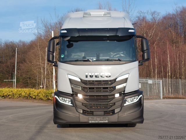 Standardni vlačilec IVECO S-Way AT480 -INTARDER-2 Tanks-Parking Cool