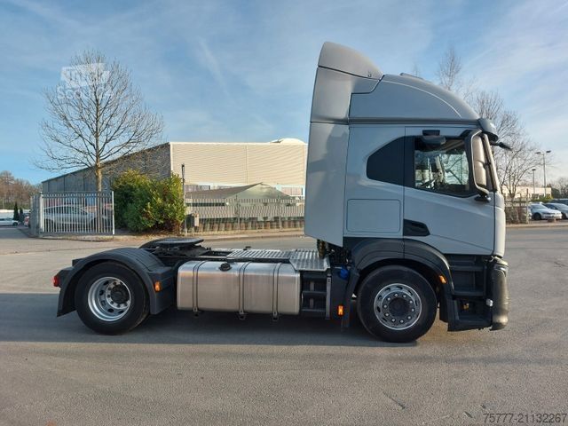 Standardni vlačilec IVECO S-Way AT480 -INTARDER-2 Tanks-Parking Cool