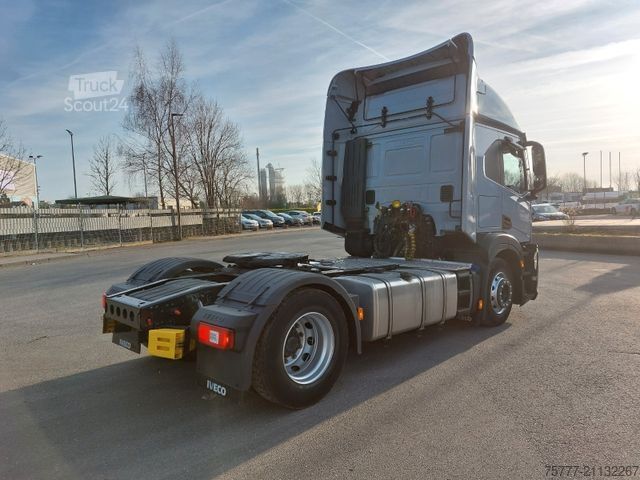 Standardni vlačilec IVECO S-Way AT480 -INTARDER-2 Tanks-Parking Cool